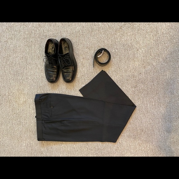 Hugo Boss Charcoal 40R Suit and 2 Pants - Picture 3 of 3